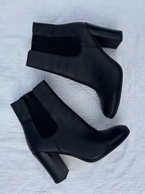 Kenneth Cole Black Leather Ankle Boots Size 8 | Block Heel Chelsea Booties